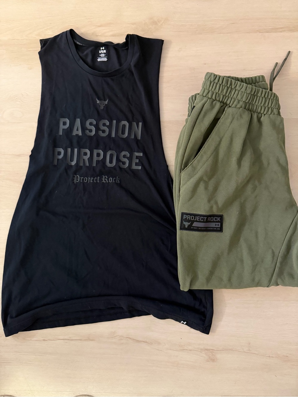 Project rock lot Men's cut off and sweats size large